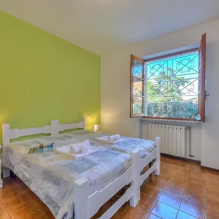 Villa Fiorita Apartments - Happy Rentals Sirmione Exterior photo