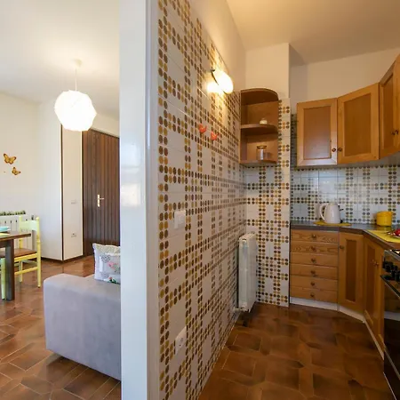 Villa Fiorita Apartments - Happy Rentals Sirmione Exterior photo