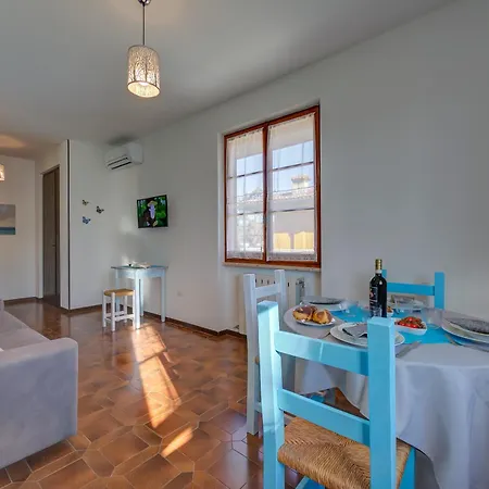 Villa Fiorita Apartments - Happy Rentals Sirmione Exterior photo