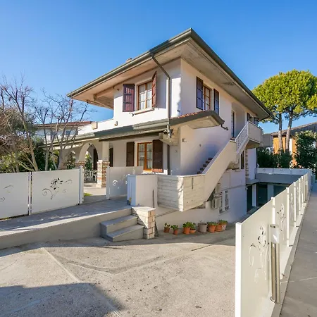 Villa Fiorita Apartments - Happy Rentals Sirmione Exterior photo