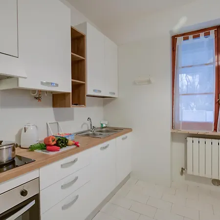Villa Fiorita Apartments - Happy Rentals Sirmione Exterior photo