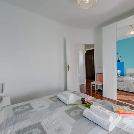 Villa Fiorita Apartments - Happy Rentals Sirmione Exterior photo